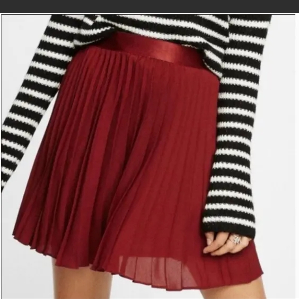 Burgundy pleated skirt
